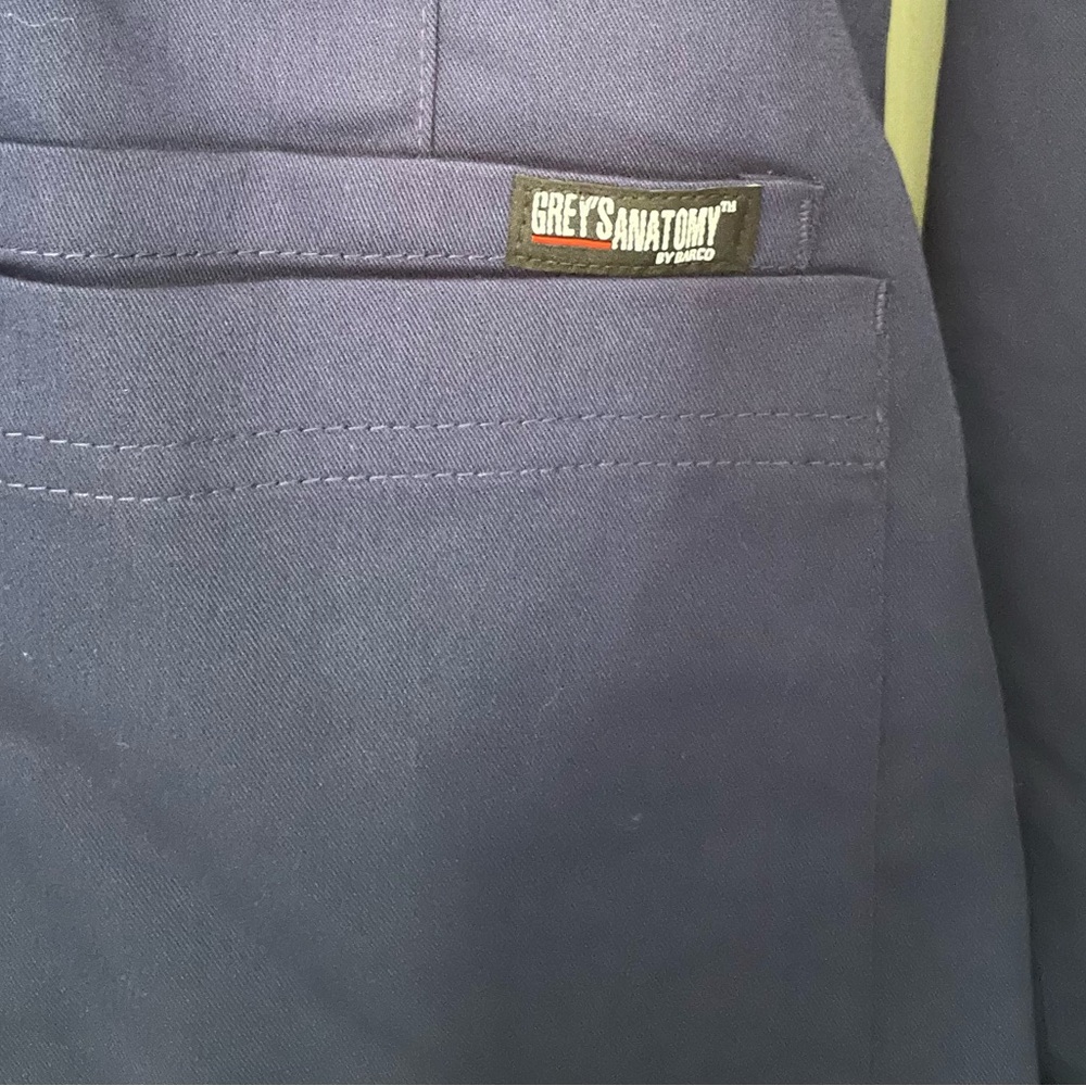 Grey's Anatomy Navy Professional Wear - Picture 4 of 4